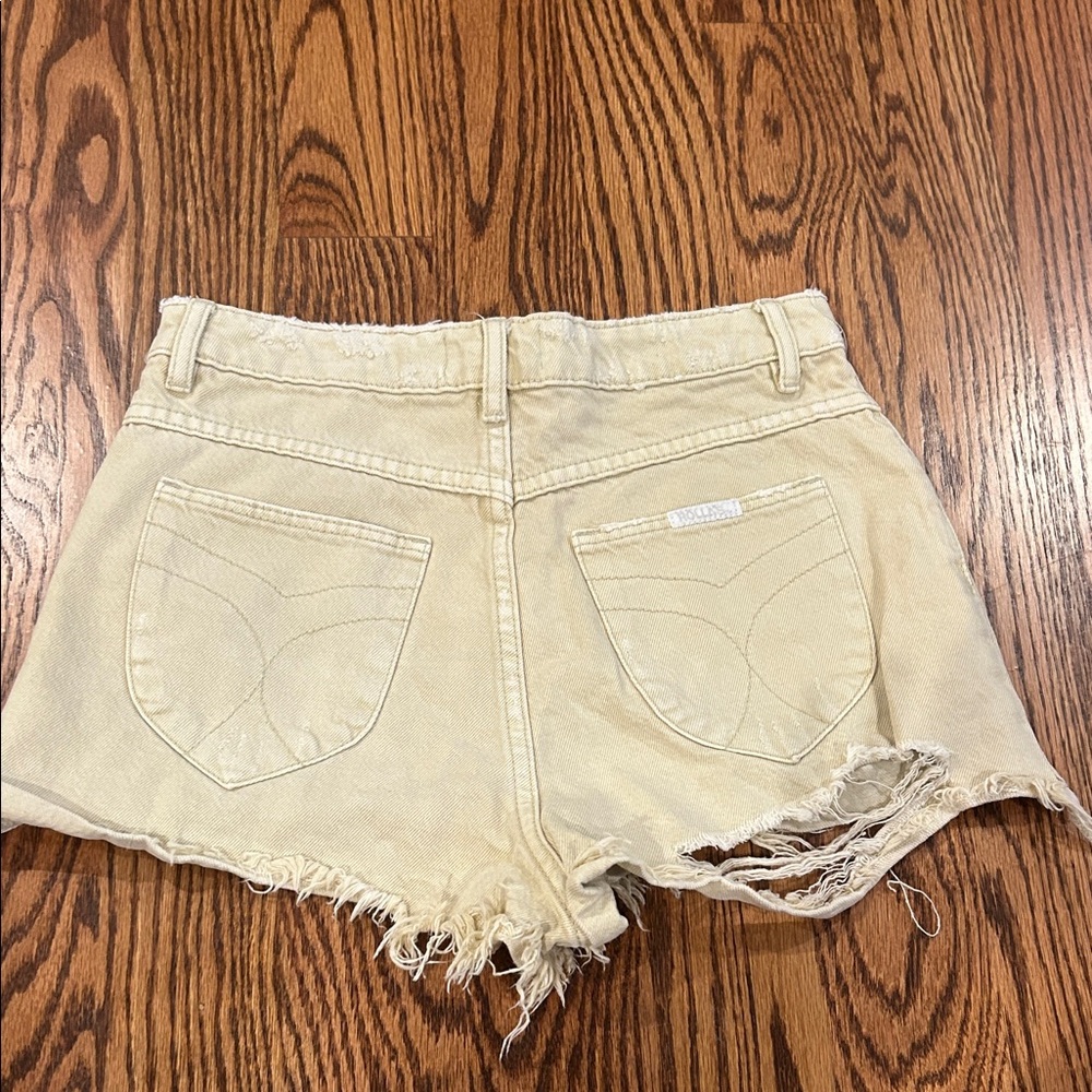 Rolla's Duster Shorts in Buttercream Women High Rise Slim Raw Hem